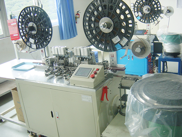 USB雙層自動插針機(jī)
